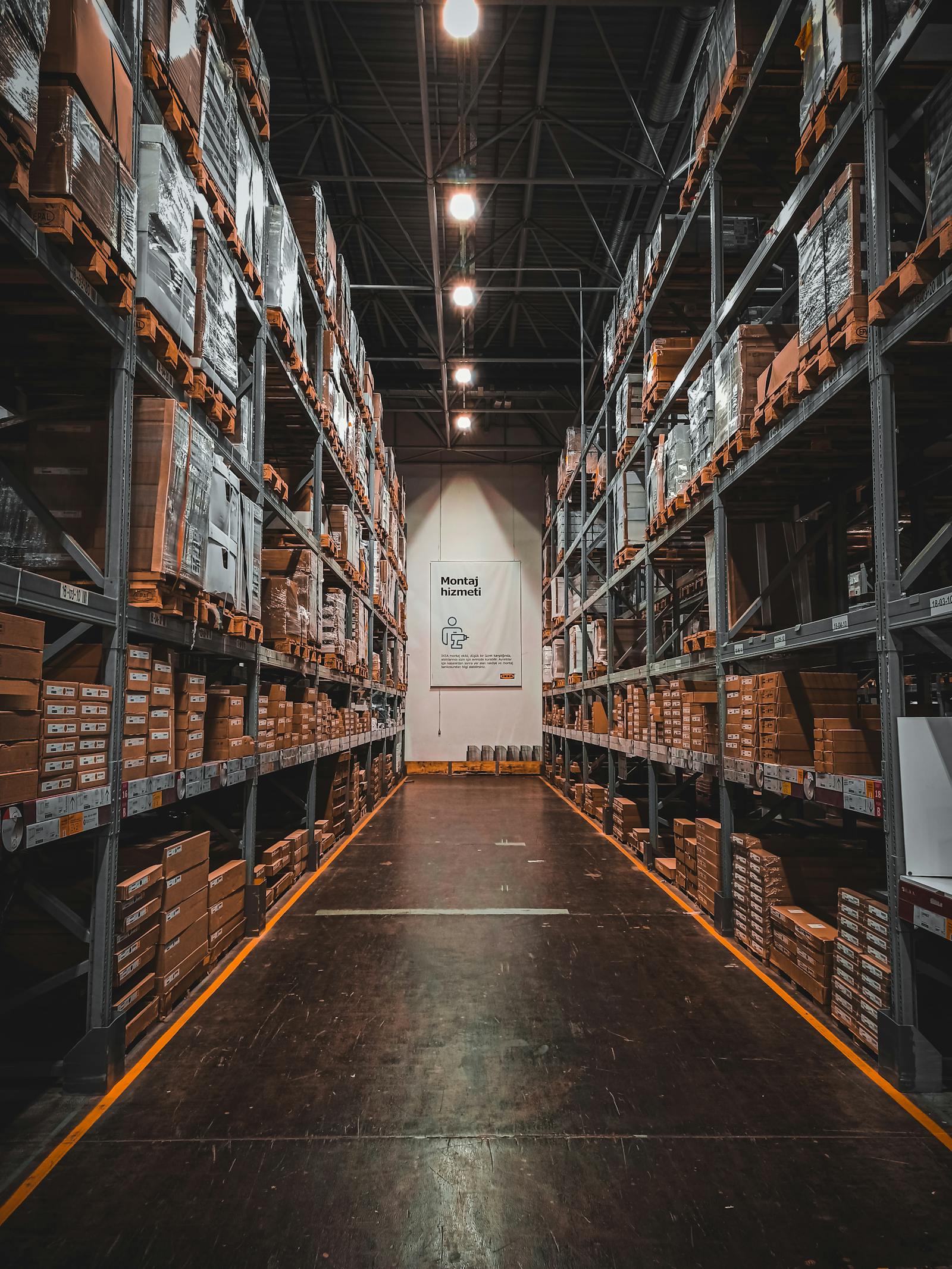 Warehouse & Distribution
